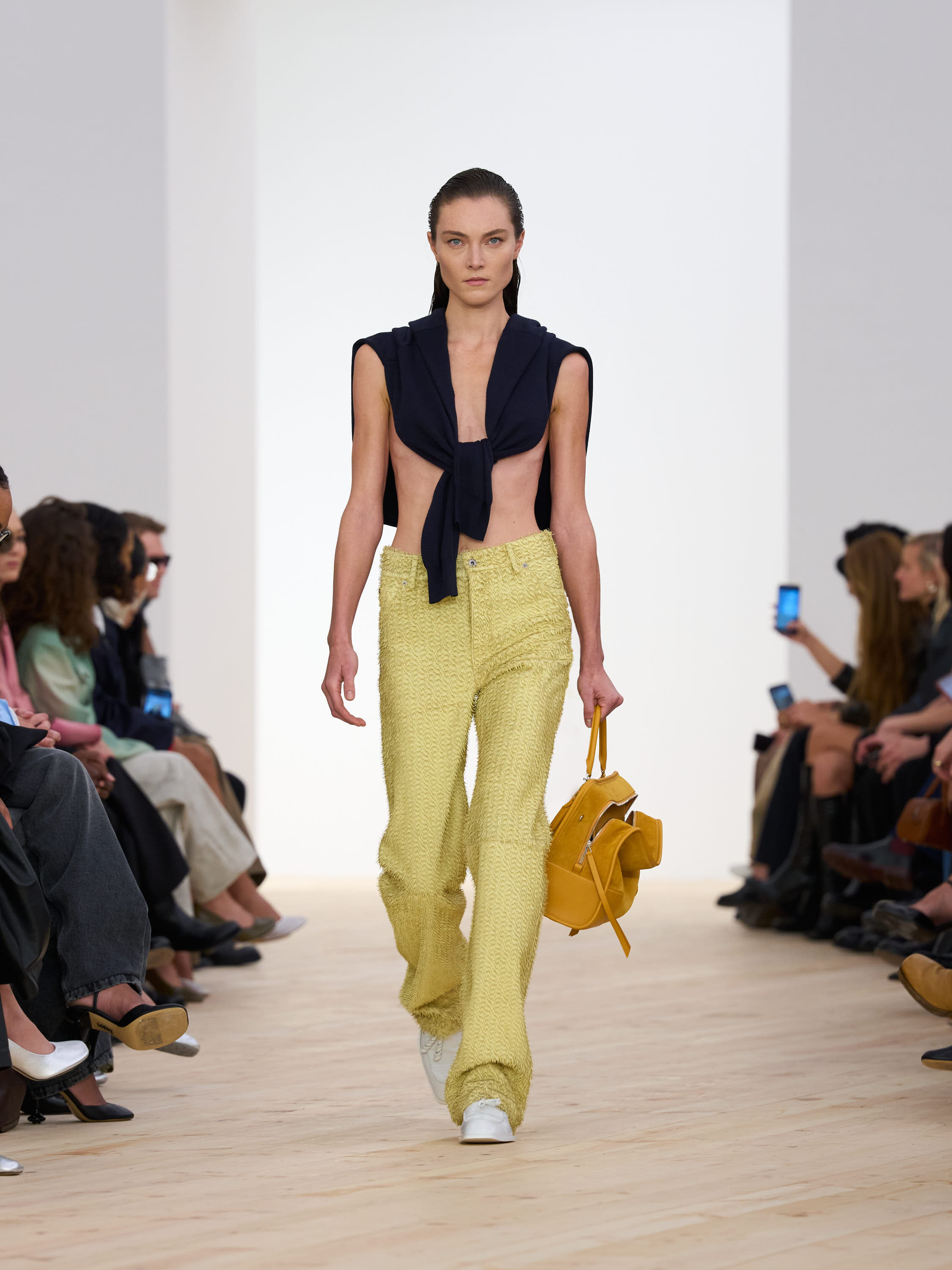 LOEWE Women's Runway Show Look Review - SS26 - LOEWE